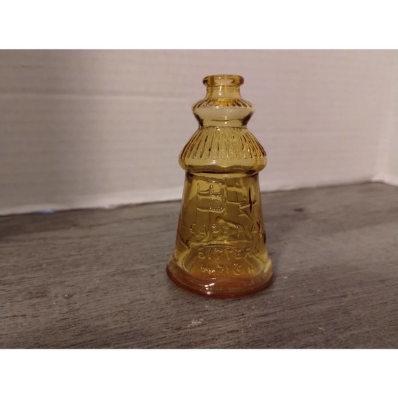 Wheaton Accents 3 Collectible Wheaton Glass Cape May Bitters